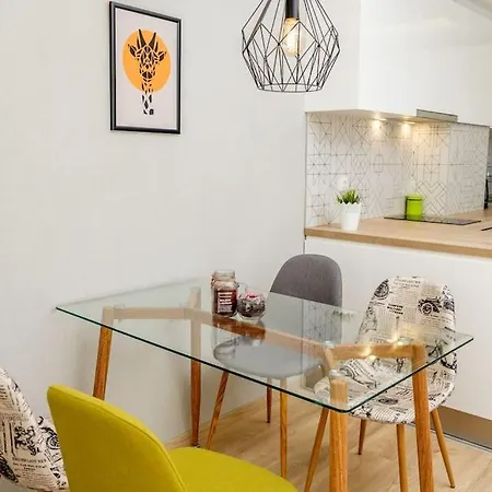 아파트 Luxury In The Top City Center 바르나